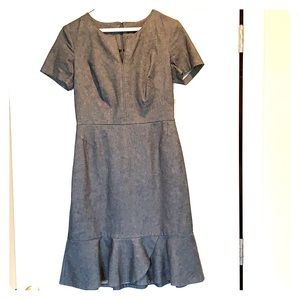 Banana Republic short sleeve dress ruffle bottom